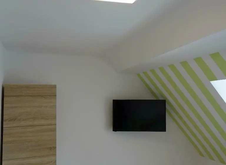 Quarto Deluxe Individual, Einstein