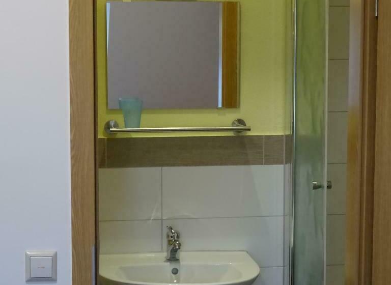 スタンダードシングルルーム, Einstein