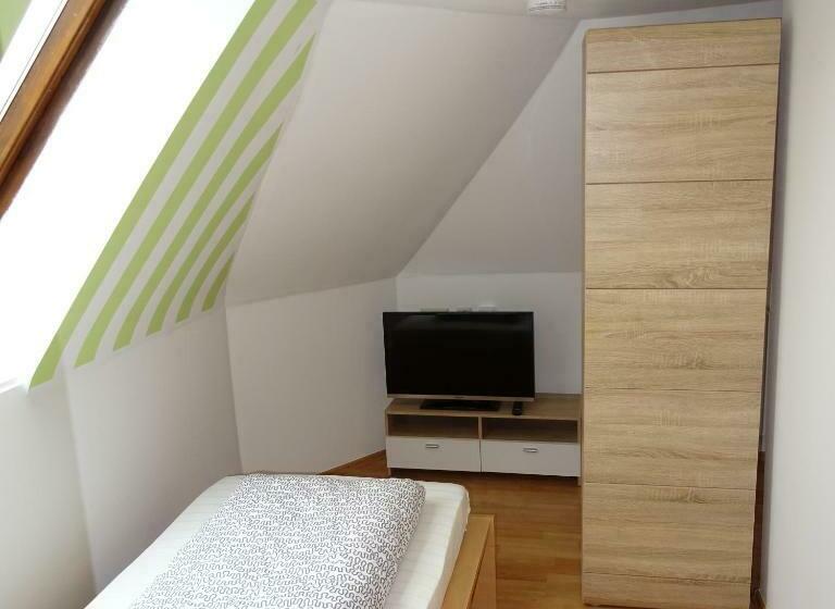 スタンダードシングルルーム, Einstein