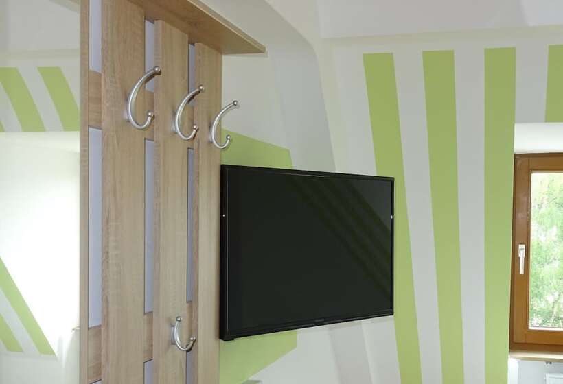 スタンダードシングルルーム, Einstein