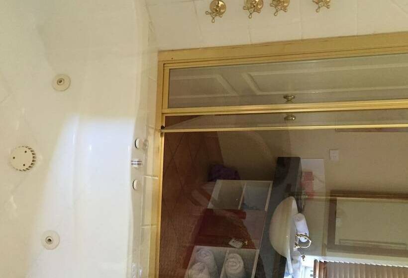 جناح, Erravilla Country Estate