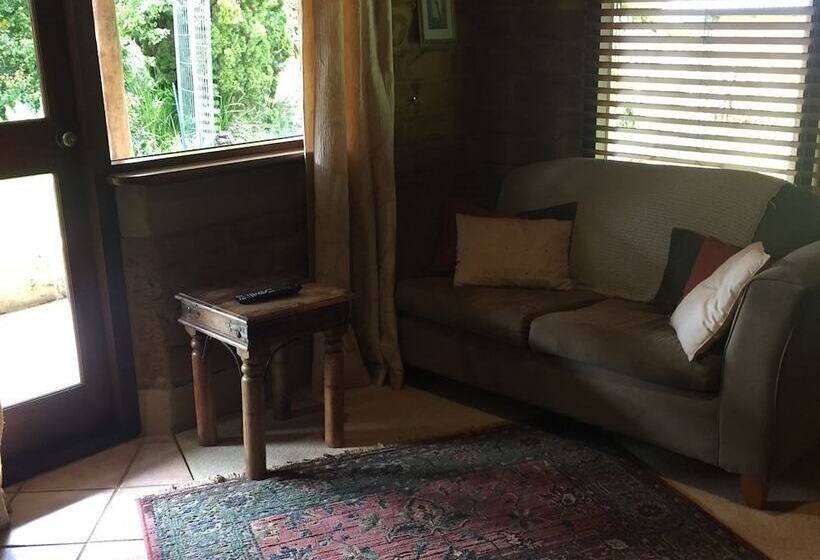 جناح, Erravilla Country Estate