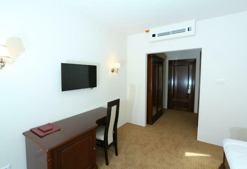 غرفة قياسية, Green Park Boutique