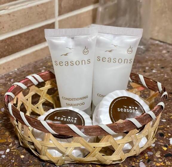 带大床的标准间, Holiday Suites