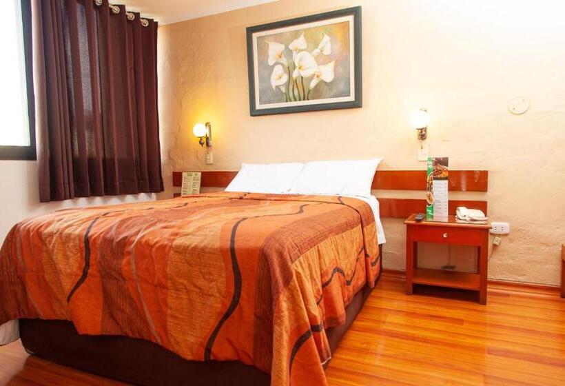 חדר סטנדרט יחיד, Holiday Suites