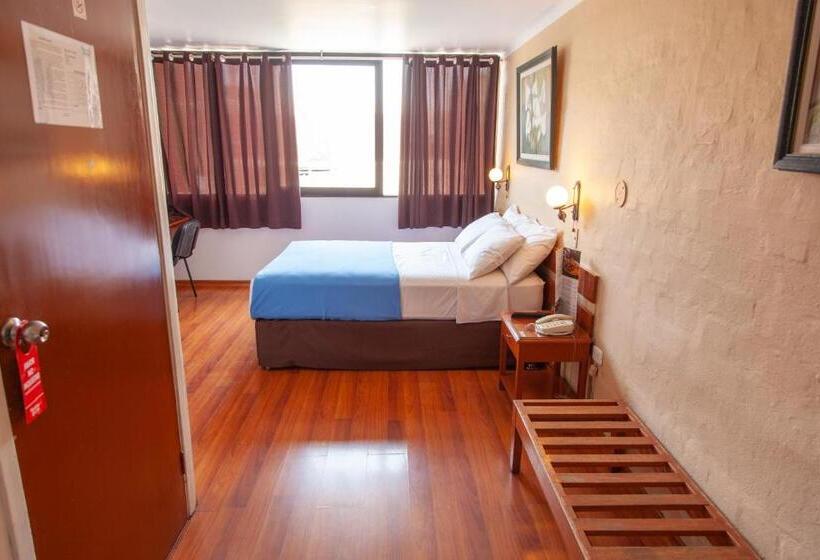 标准单人间, Holiday Suites