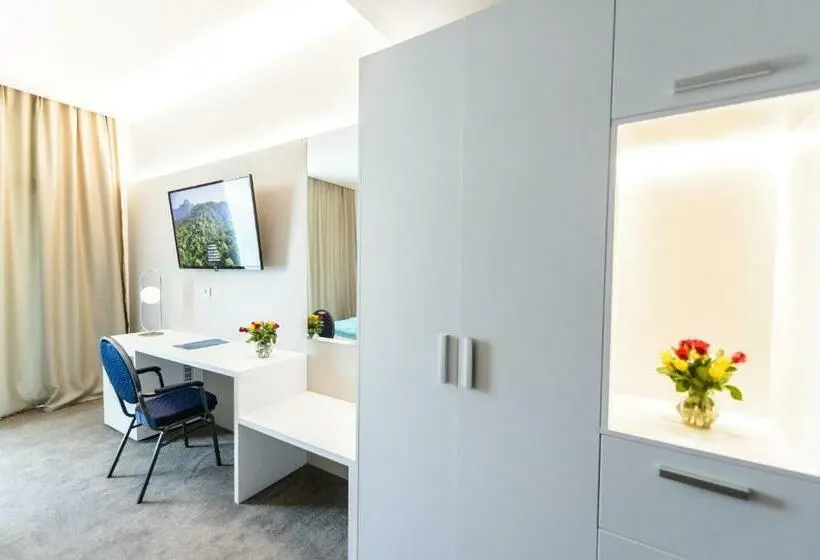 Standard-huone, Mirage Medspa