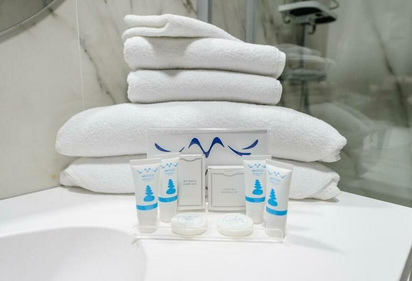 آپارتمان 1 خوابه, Mirage Medspa
