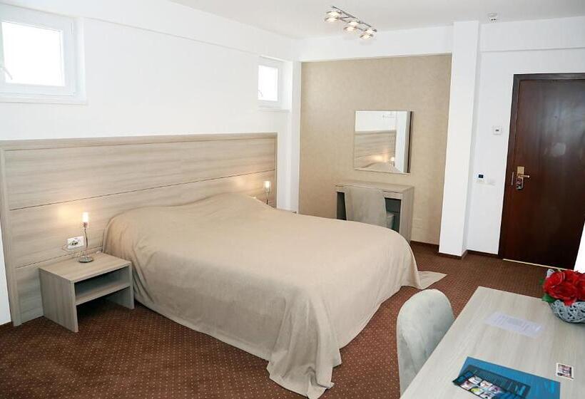 اتاق لوکس با تراس, Parliament Square