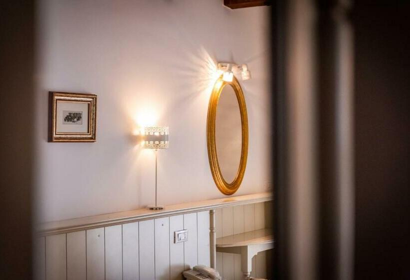 חדר סטנדרט, Pensiunea Casa Nostalgia