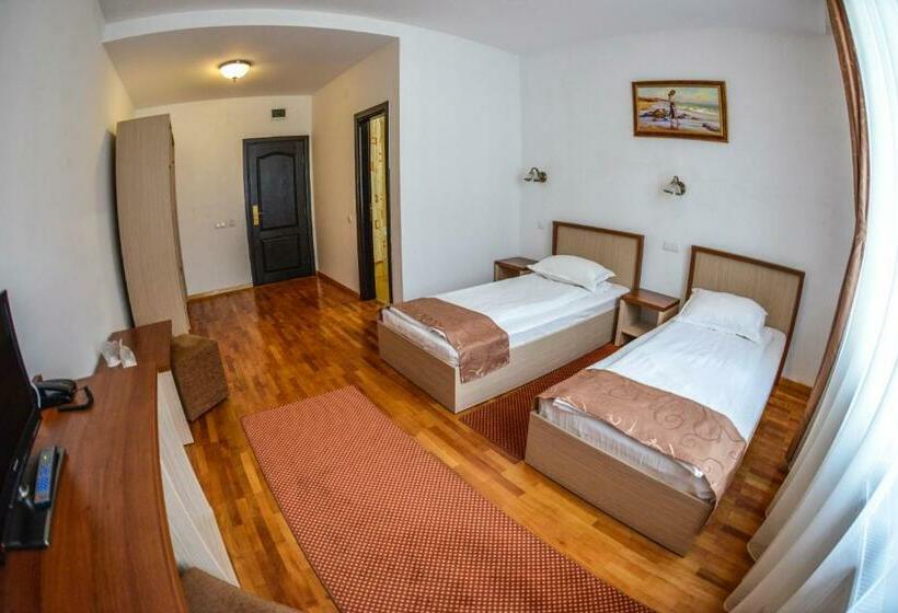 Номер Стандарт, Posada