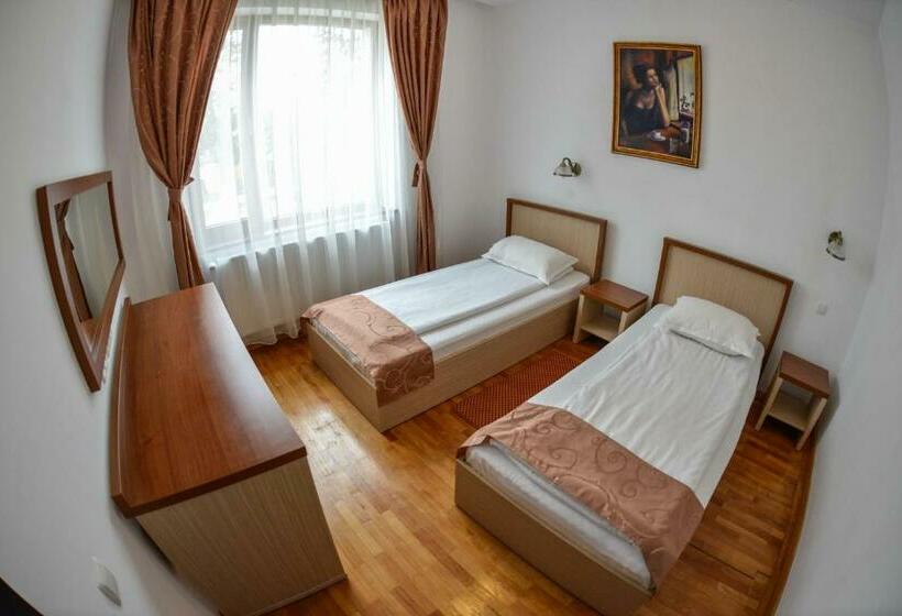 Люкс, Posada
