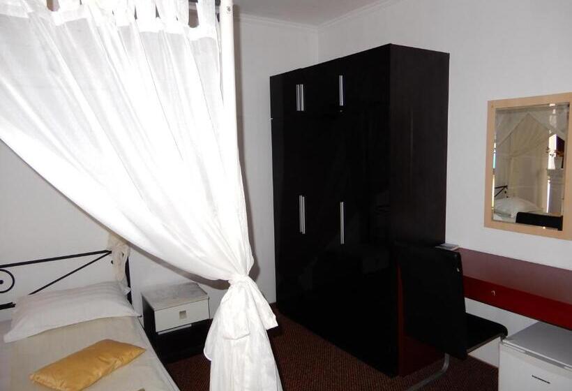 חדר סטנדרט, Rhc Royal