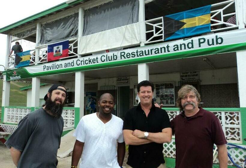 استودیوی استاندارد, Sandelwood Studios