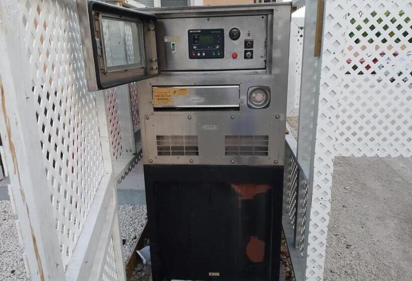 آپارتمان 1 خوابه همکف, Sandelwood Studios