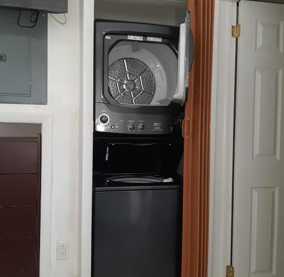 آپارتمان 1 خوابه همکف, Sandelwood Studios