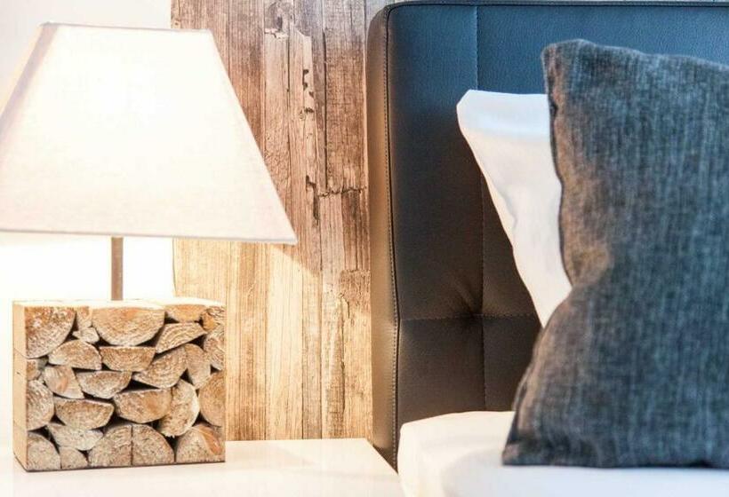 Полулюкс, Stay