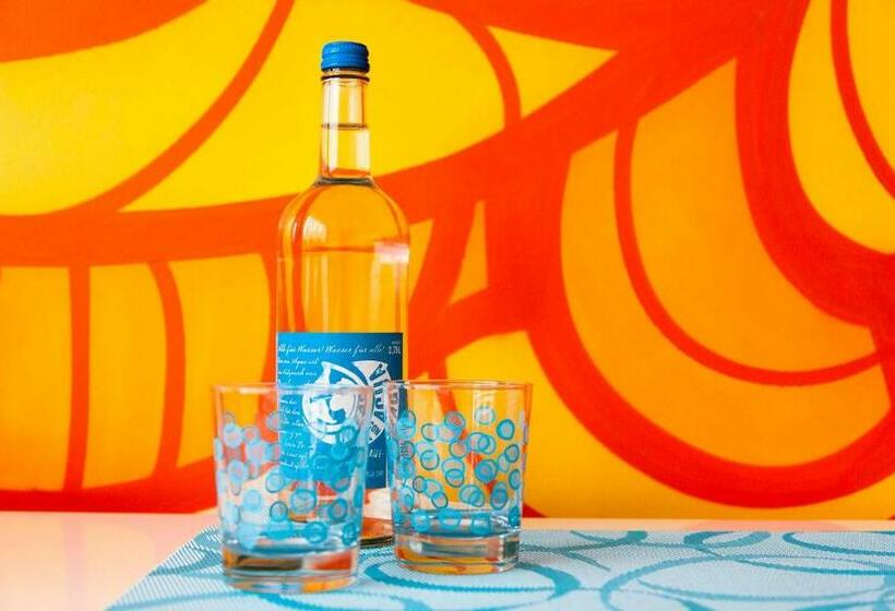 Номер Стандарт, Stay