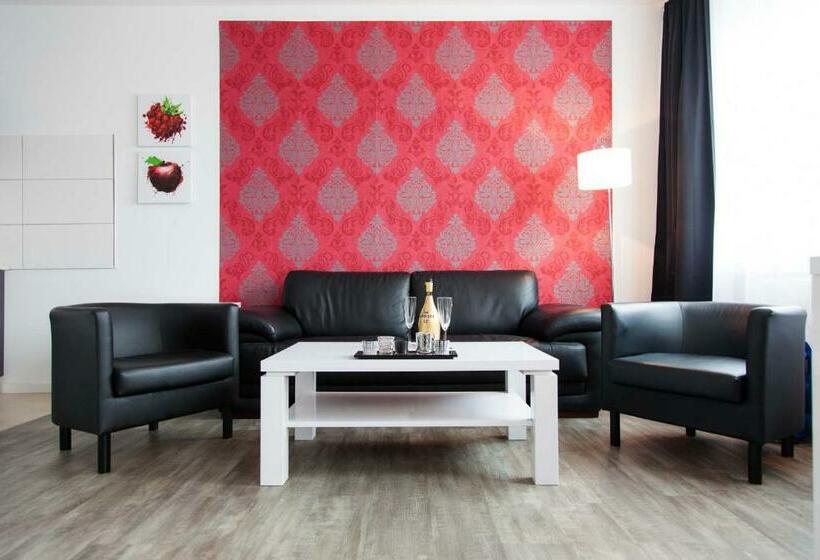 Полулюкс, Stay