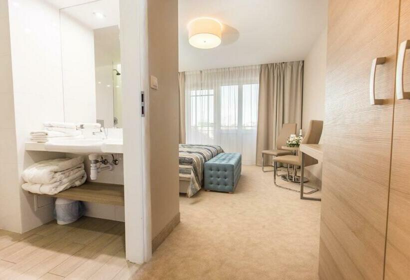 غرفة كومفورت, Villa Bravo