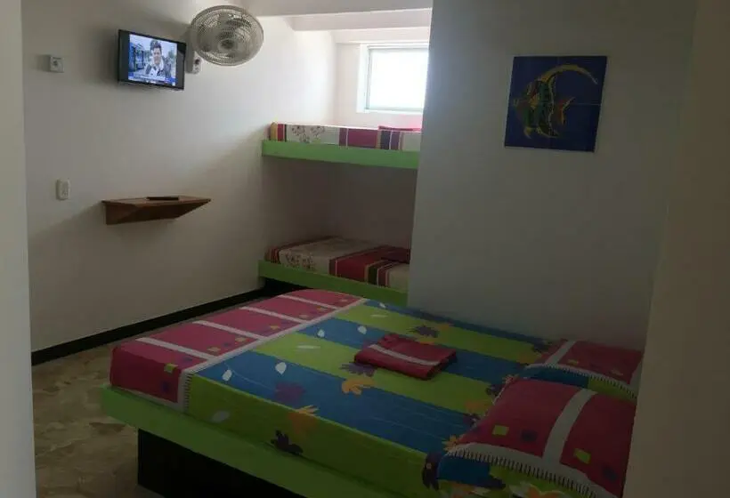 スタンダード4人部屋, Villa Del Mar Coveñas