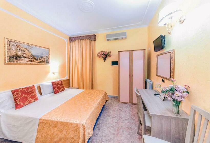 اتاق استاندارد, Downtown Accommodation