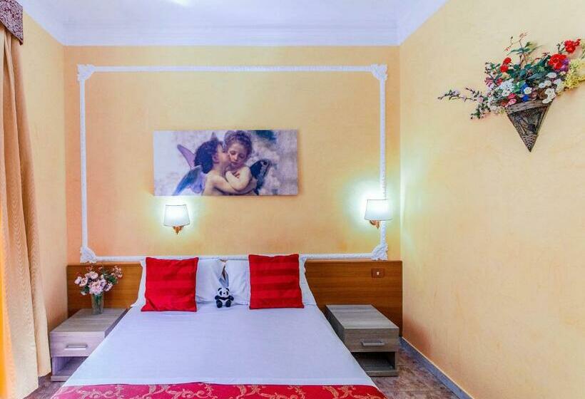 اتاق استاندارد, Downtown Accommodation