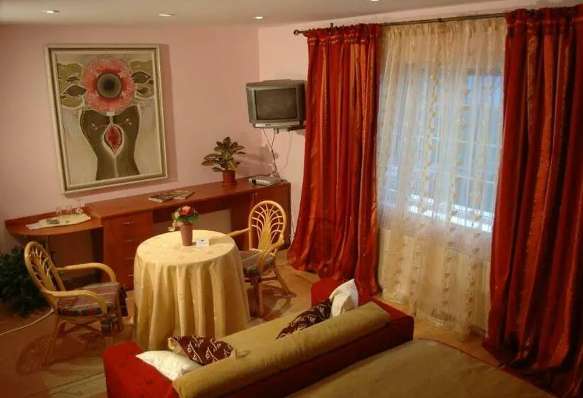 Standard-huone, Country Club La Mesteceni