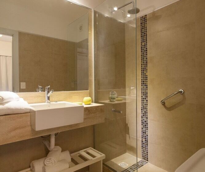 סוויטה, 20 Hotel