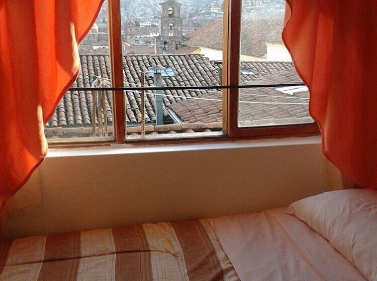 四人标准间, Arrieros Hostal