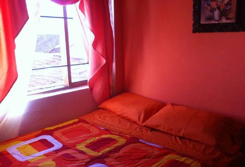 标准单人间, Arrieros Hostal