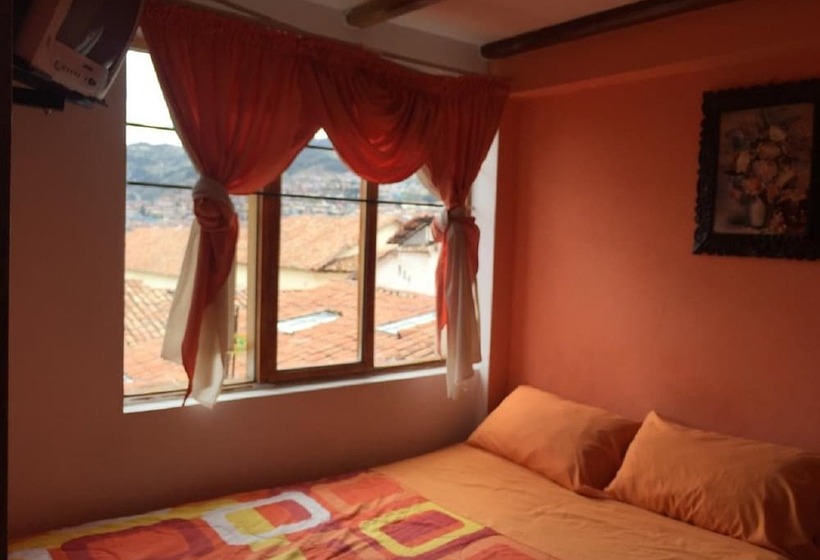 标准单人间, Arrieros Hostal