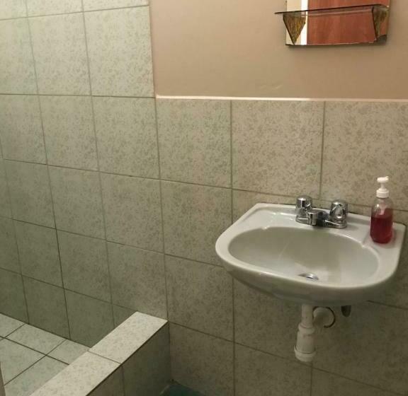 اتاق استاندارد, Jo´s Place