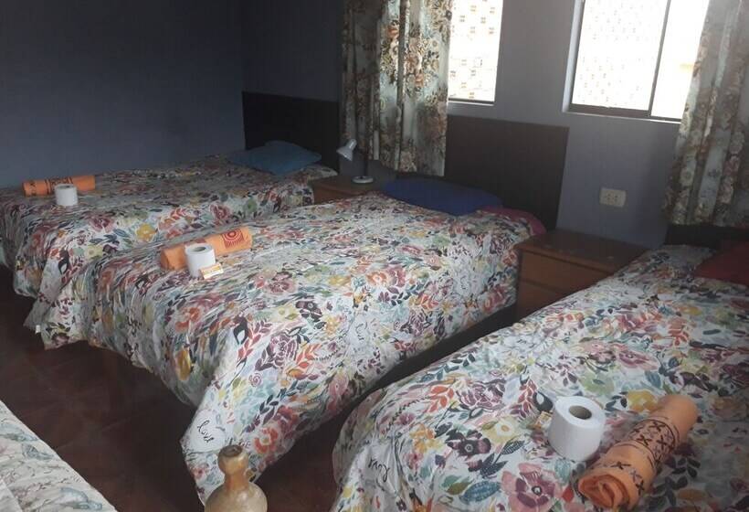 اتاق استاندارد سه نفره, Jo´s Place