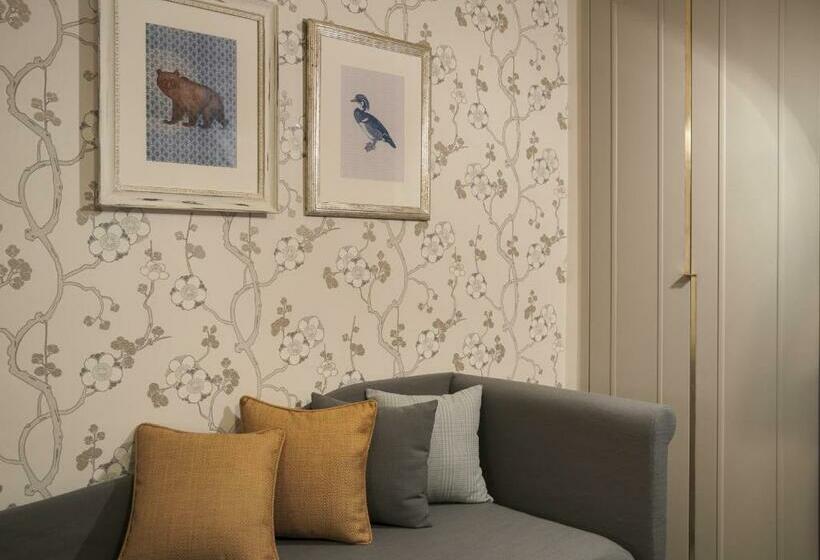 سوییت جونیور, Alfieri9