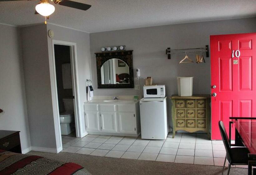 اتاق لوکس با تخت بزرگ, Brydan Suites