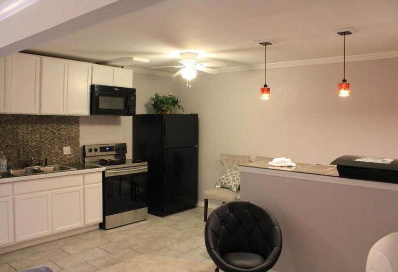 استودیوی لوکس, Brydan Suites