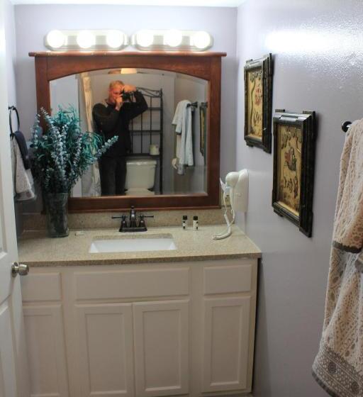 استودیوی لوکس, Brydan Suites