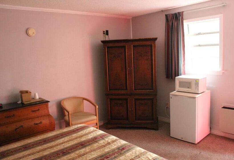 اتاق استاندارد یک تخته با بالکن, Brydan Suites