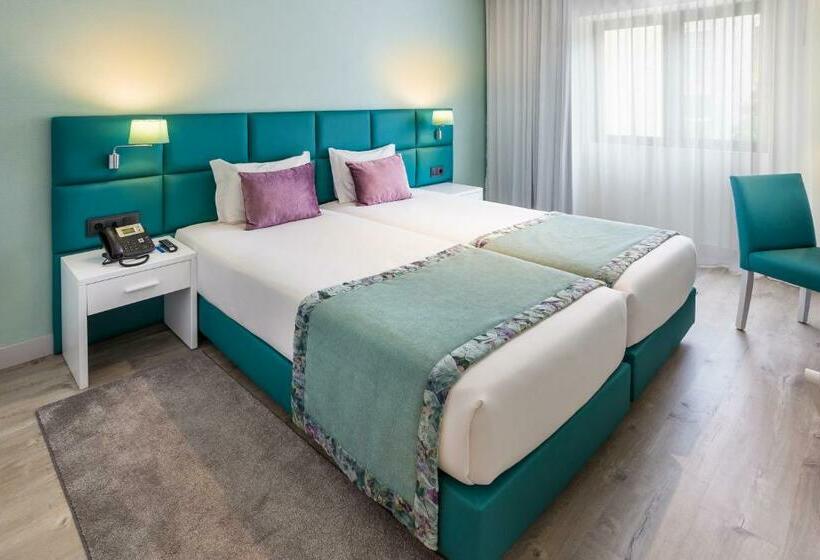 スタンダードルーム, Empire Lisbon