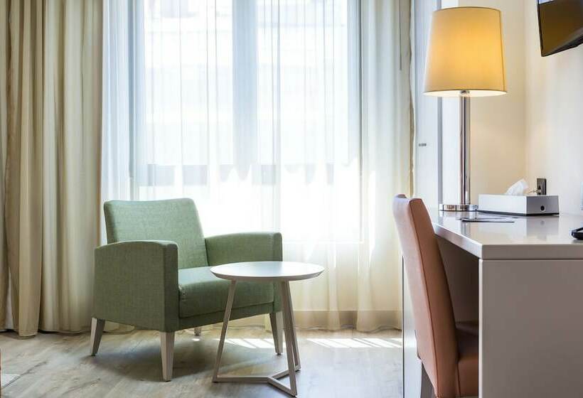 スタンダードルーム, Empire Lisbon