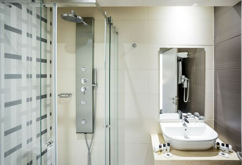 スタンダードルーム, Empire Lisbon