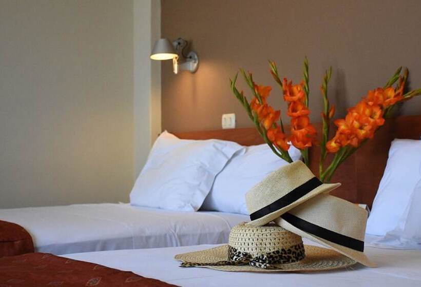 Номер Стандарт, Es Paraiso Trujillo