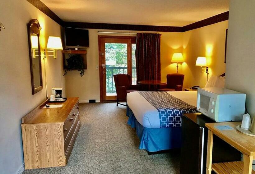 キングサイズベッドのスタンダードルーム, Four Seasons Inn