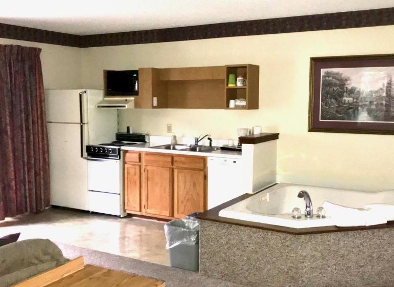 Президентский Люкс, Four Seasons Inn