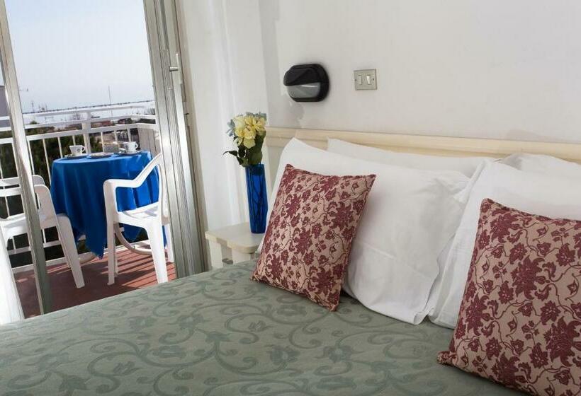 اتاق استاندارد سه تخته با بالکن, Gioiello