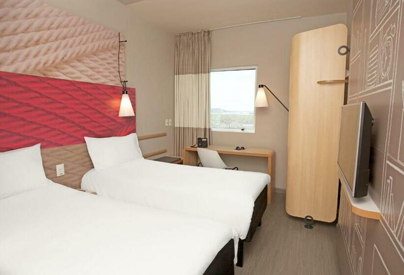 标准间, Ibis Paranagua