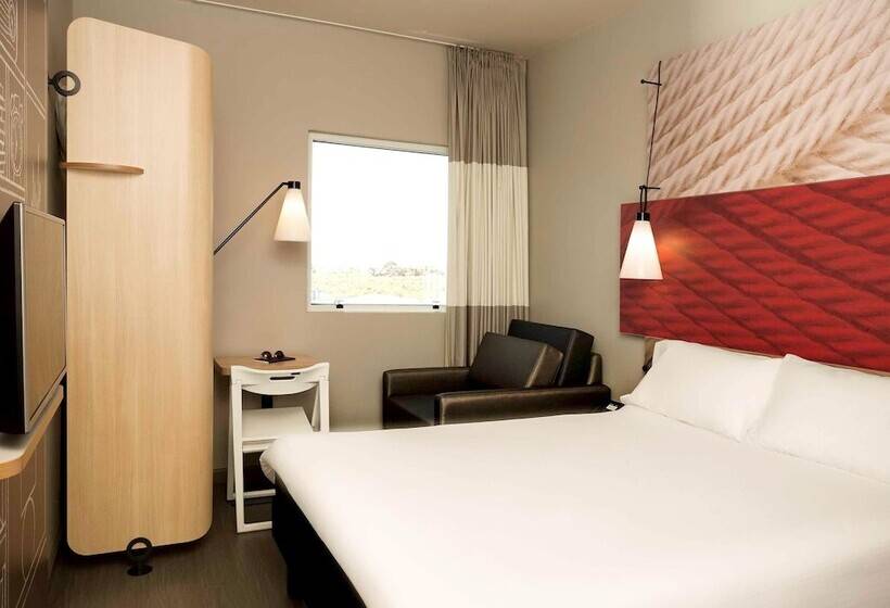 标准间, Ibis Paranagua