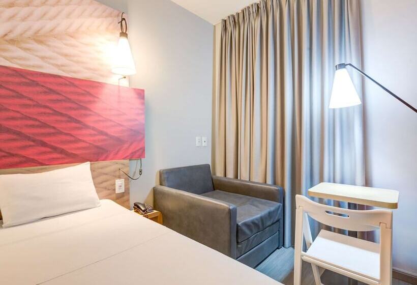 标准间, Ibis Paranagua