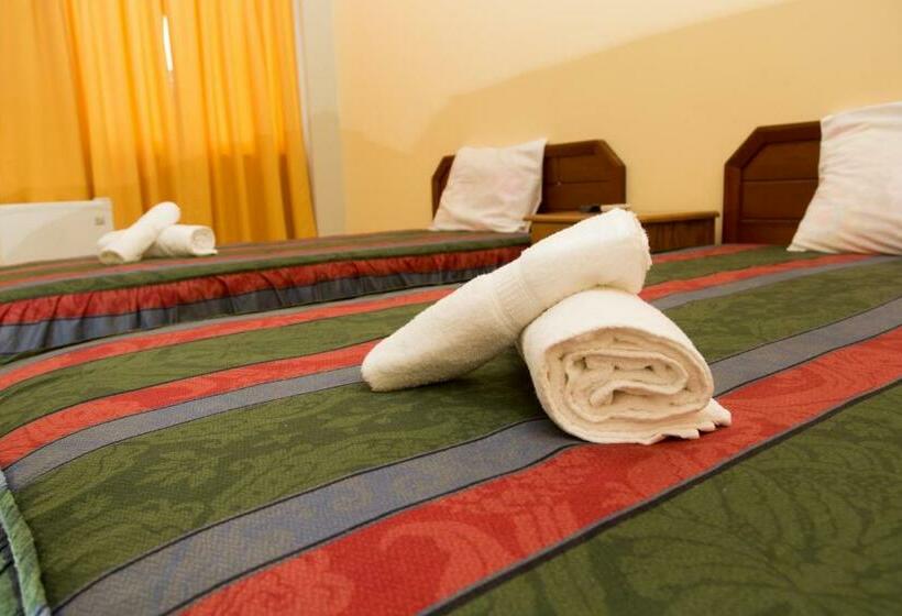 اتاق استاندارد, Jhor Bush